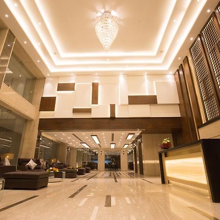 Kiscol Grands Hotel Коимбаторе Екстериор снимка