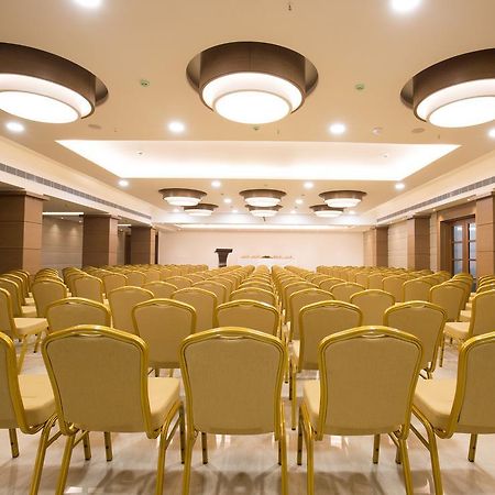 Kiscol Grands Hotel Коимбаторе Екстериор снимка