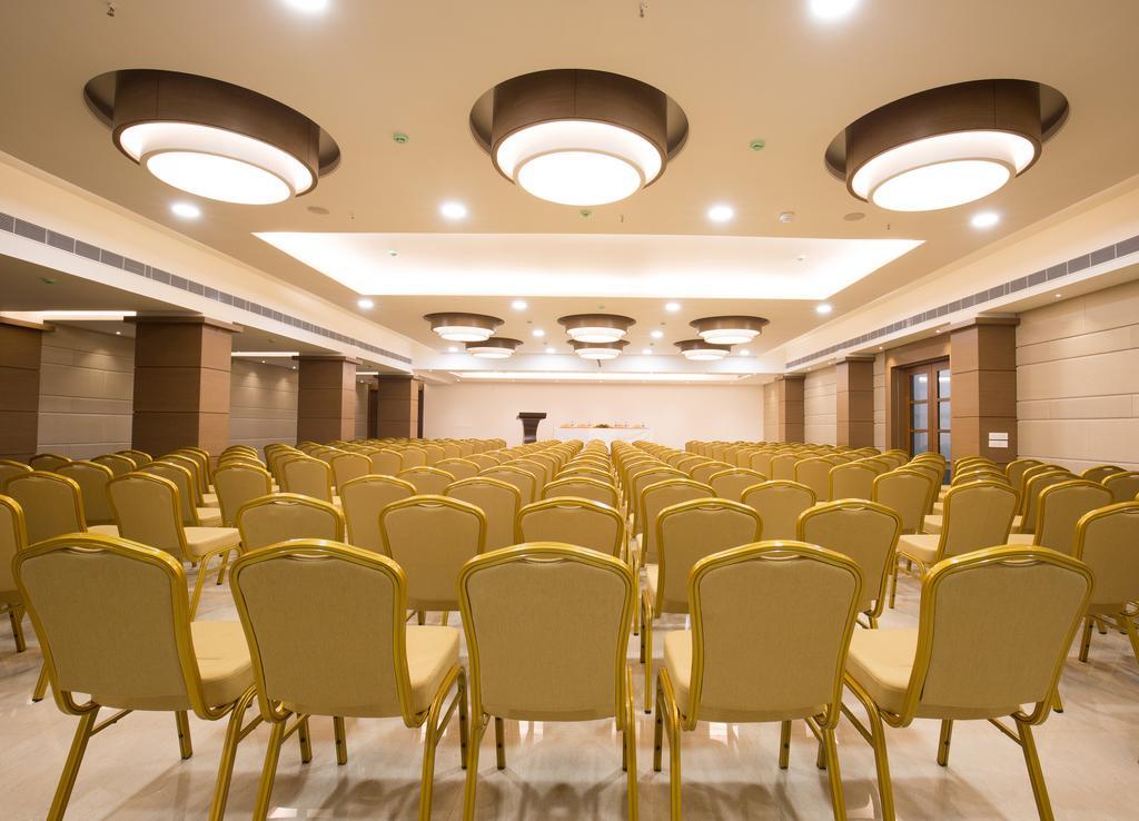 Kiscol Grands Hotel Коимбаторе Екстериор снимка