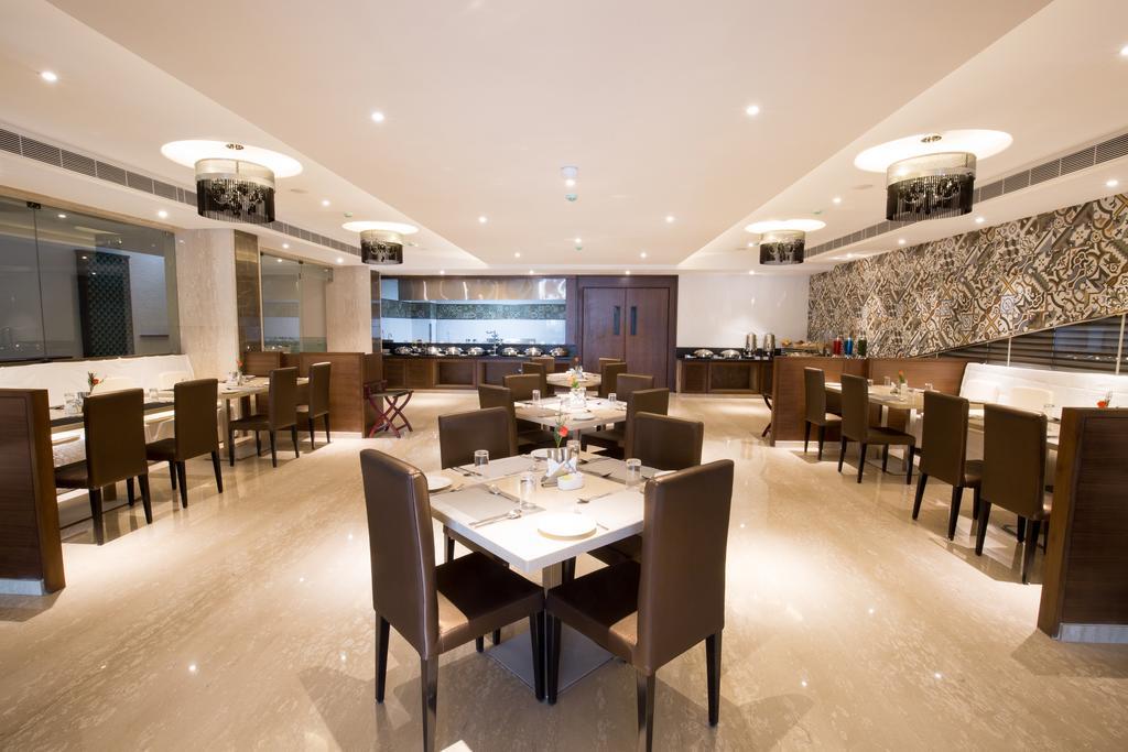 Kiscol Grands Hotel Коимбаторе Екстериор снимка