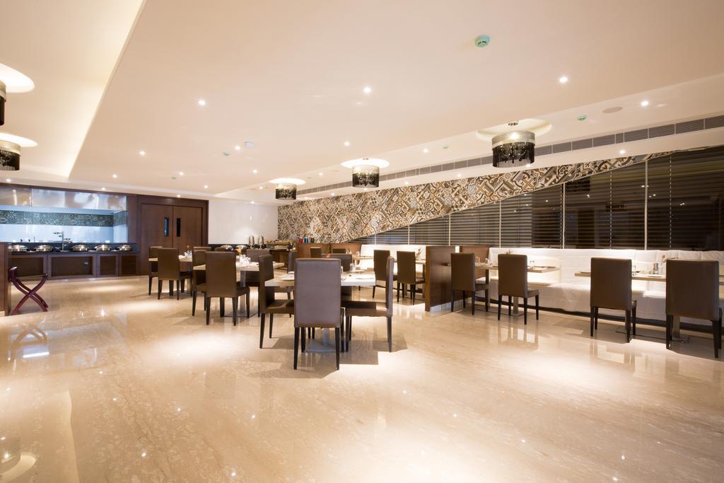 Kiscol Grands Hotel Коимбаторе Екстериор снимка