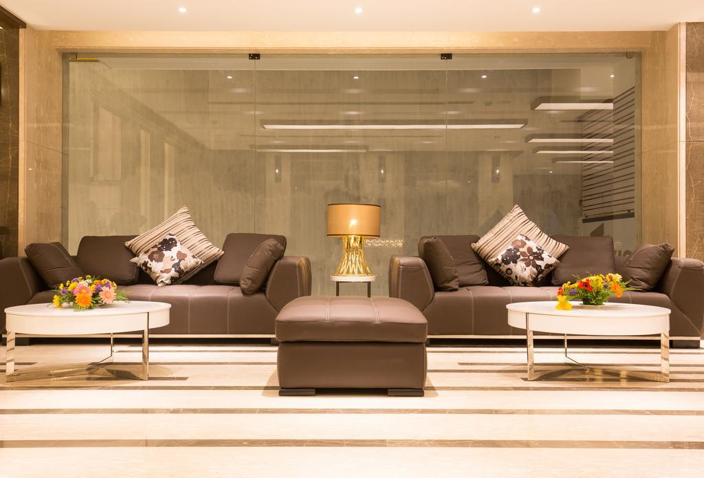 Kiscol Grands Hotel Коимбаторе Екстериор снимка