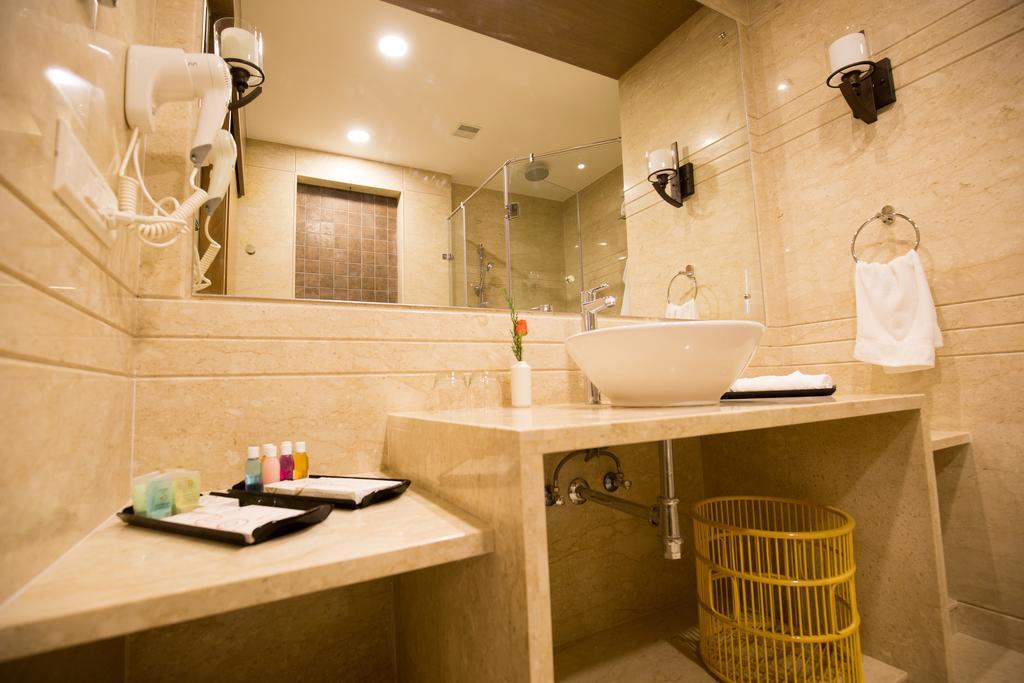 Kiscol Grands Hotel Коимбаторе Екстериор снимка