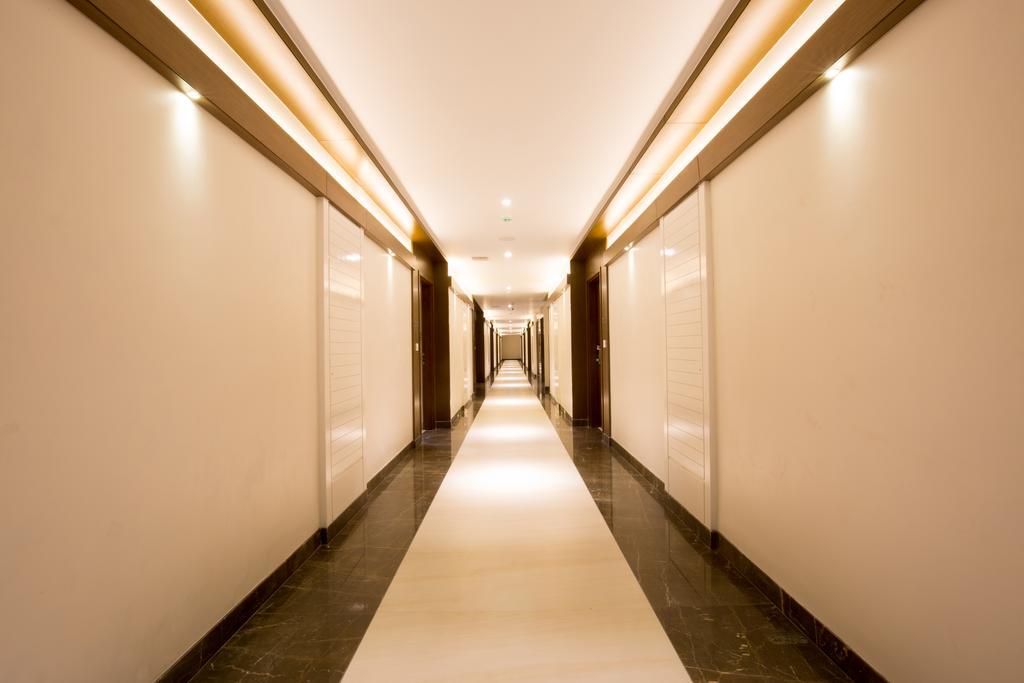 Kiscol Grands Hotel Коимбаторе Екстериор снимка
