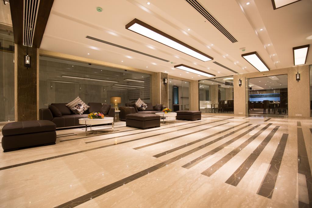 Kiscol Grands Hotel Коимбаторе Екстериор снимка
