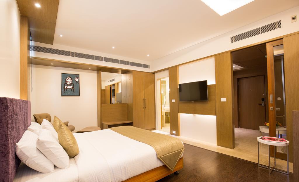 Kiscol Grands Hotel Коимбаторе Екстериор снимка