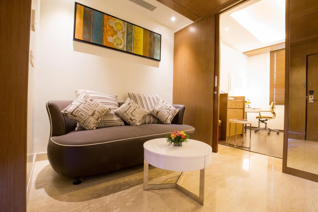 Kiscol Grands Hotel Коимбаторе Екстериор снимка
