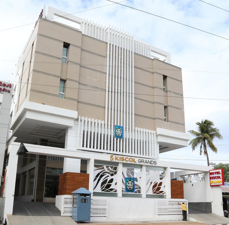 Kiscol Grands Hotel Коимбаторе Екстериор снимка