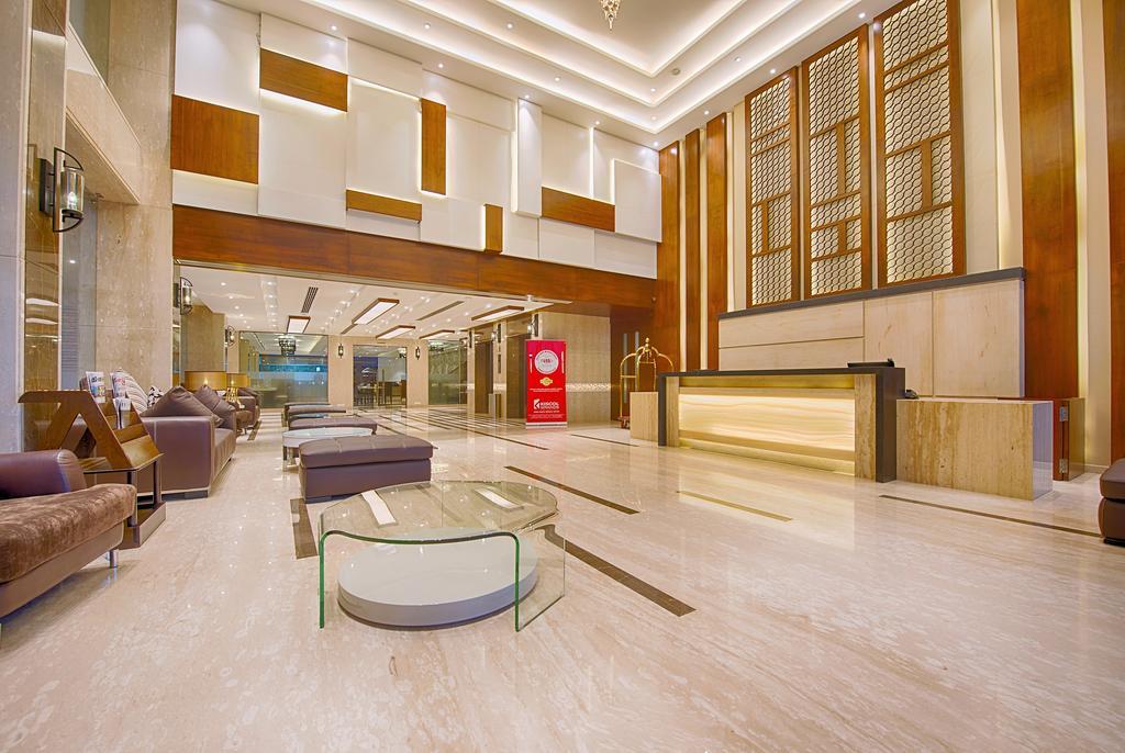 Kiscol Grands Hotel Коимбаторе Екстериор снимка
