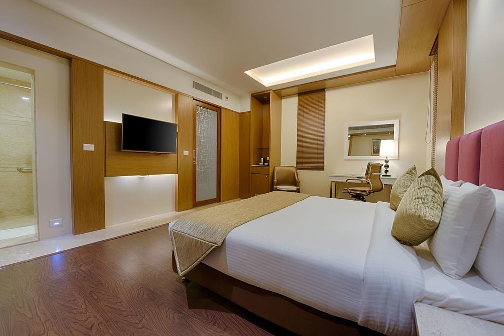 Kiscol Grands Hotel Коимбаторе Екстериор снимка